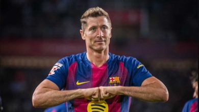 سبورت: ميلان يرغب في ضم ليفاندوفسكي إذا رحل عن برشلونة