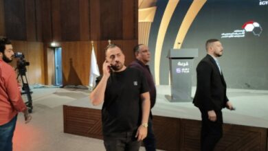 لا تتحدث مع اللاعبين في هذا الأمر!