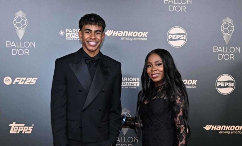 هدف ملغى وضربة جزاء.. تقييم كارثي لحكم مباراة الأهلي السعودي والحزم (فيديو)