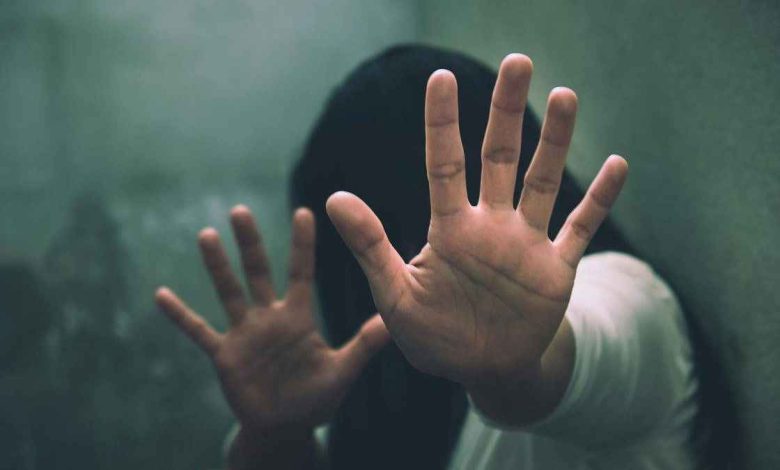 رسالة وداع مؤثرة.. انتحار فتاة بعد تعرضها للاغتصاب من قيادي حوثي