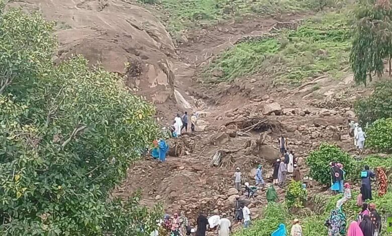 السودان.. مجلس السيادة الانتقالي ينعى ضحايا كارثة قرية ترسين (فيديو + صور)