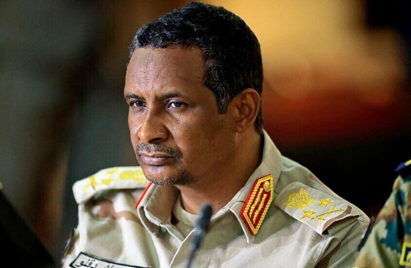 مصادر سودانية: حميدتي وأعضاء المجلس الرئاسي في الحكومة الموازية أدوا اليمين الدستورية في كينيا