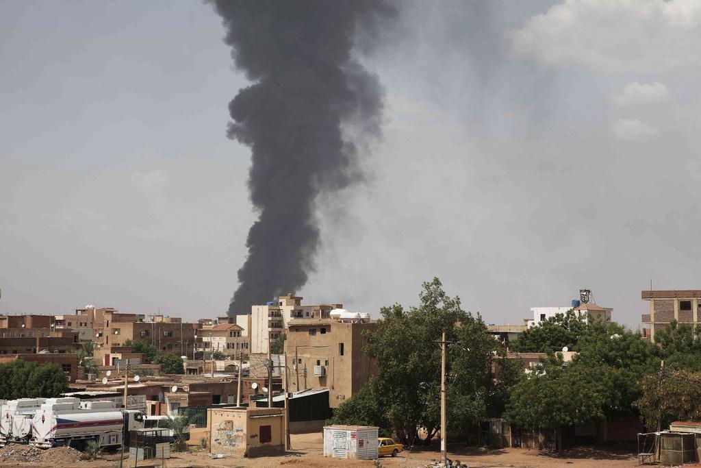 السودان.. "تأسيس" يعلن شن ضربات جوية دقيقة على أهداف عسكرية في الخرطوم ومدن أخرى