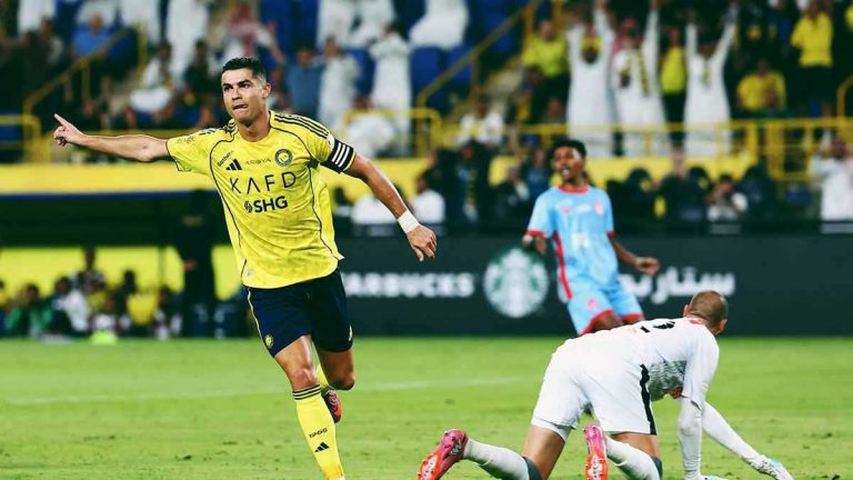 سألاحقك.. توماس مولر يوجه رسالة مثيرة إلى ميسي (فيديو)