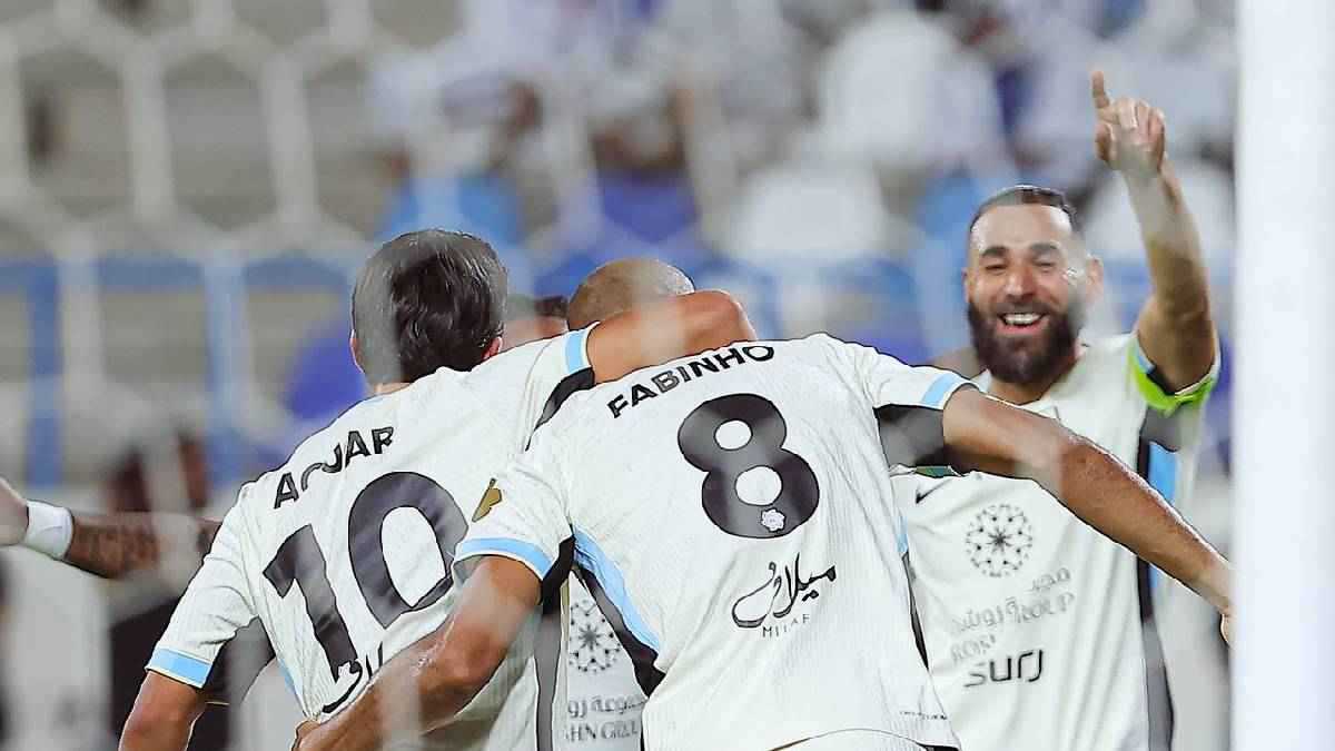 لابورتا: الكرة الذهبية يجب أن تكون لأحد لاعبي برشلونة