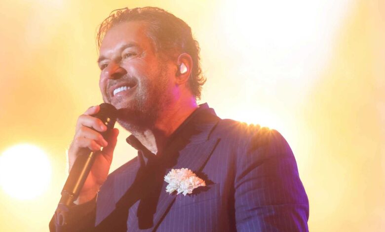 الفنان راغب علامة أثناء حفله في قرطاج