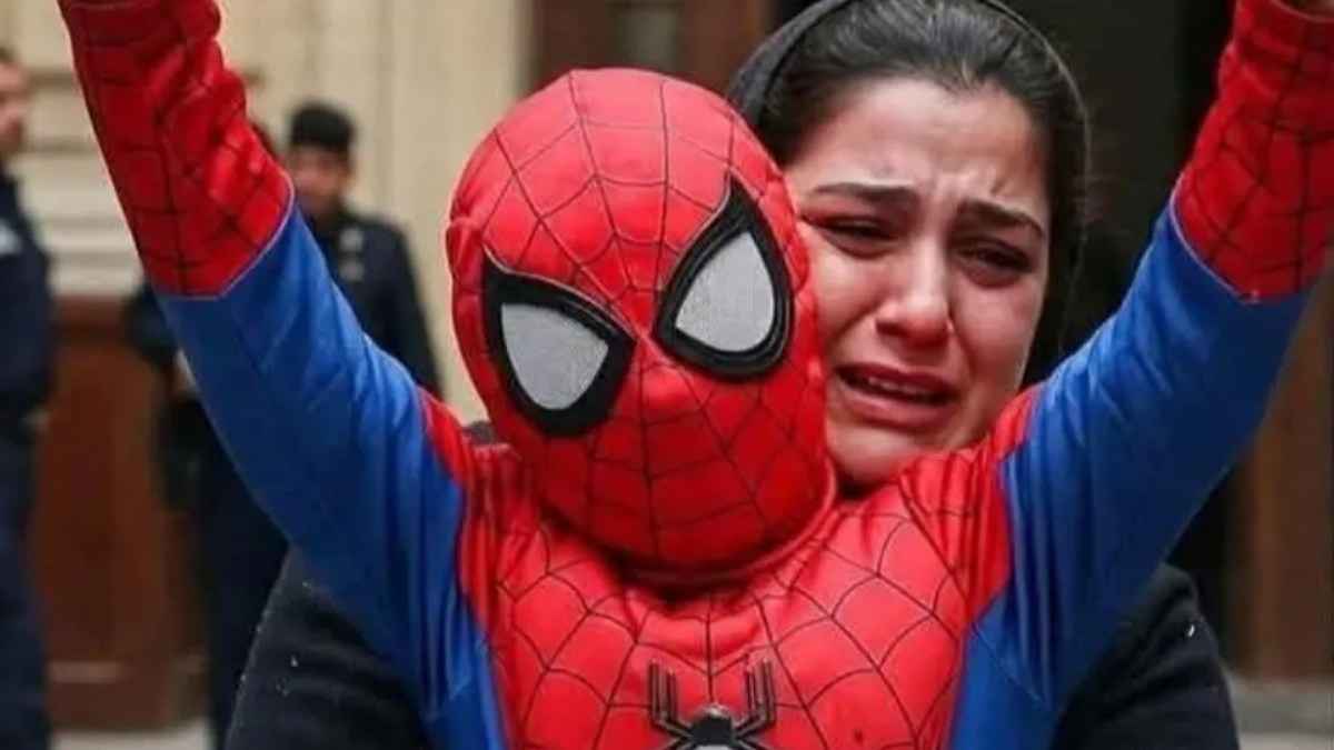 صور توبي ماغواير في Avengers: Doomsday.. حقيقة أم ذكاء اصطناعي؟