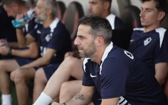 يجب على فيريرا التعلم من اخطائه.. وجمهورنا يستحق تمثال