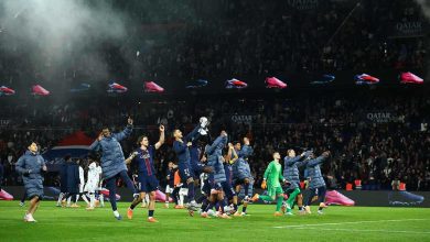 ألعاب نارية.. جماهير غلطة سراي تثير الصخب أمام نزل إقامة ليفربول (فيديو)