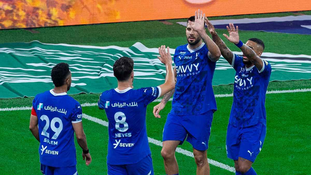 نادٍ سعودي ينقذ الزمالك من