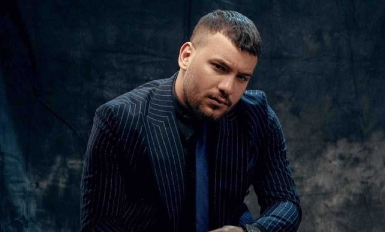 اكتشاف ديناصور نادر يحمل بقايا تمساح بين فكيه