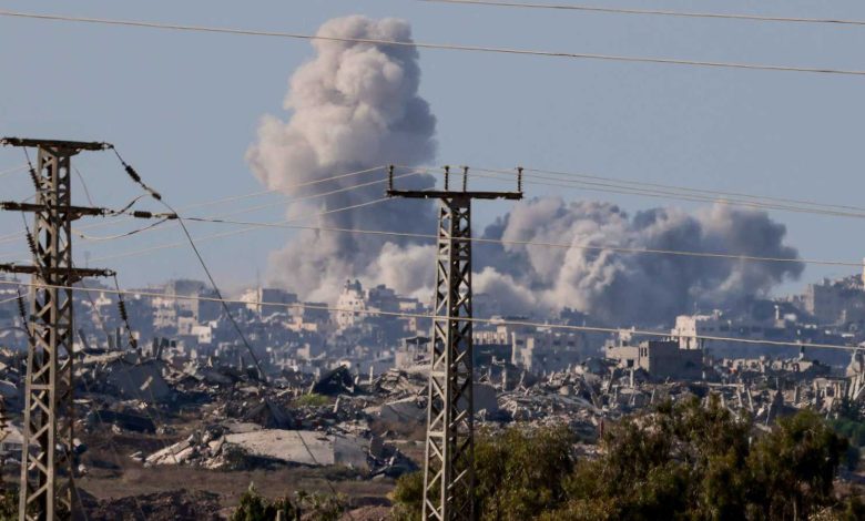 ممثل تركي شاب يصارع الموت إثر سقوط شجرة عليه (فيديو)