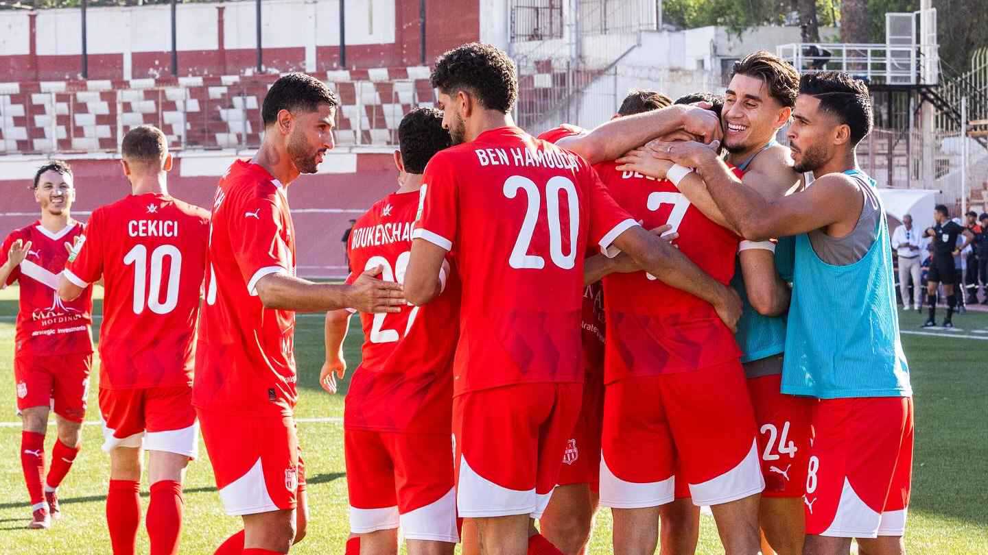 ما هي صفقات النصر السعودي التي موّلها من مداخيله الخاصة؟