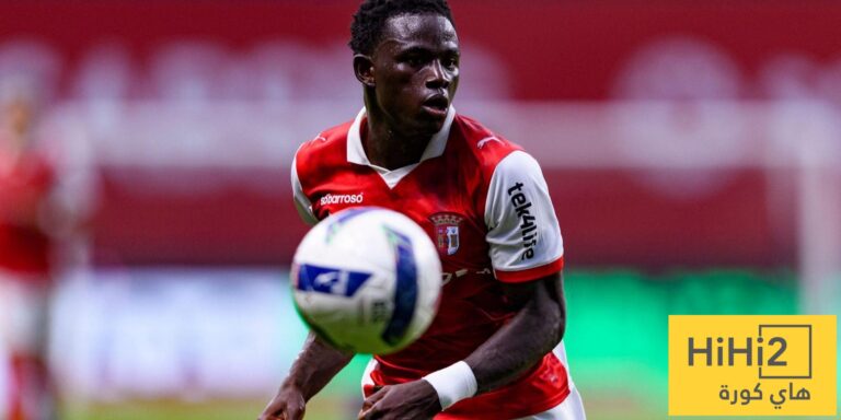 هل ينتهي حلم الاتحاد بضم روجر فيرنانديز؟