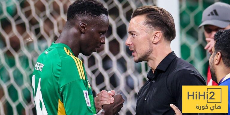 بموافقة يايسله .. الأهلي يفتح باب الرحيل أمام لاعبه