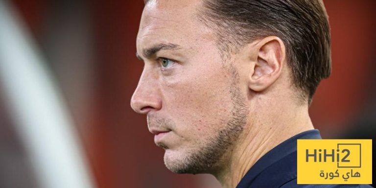 قبل الهلال .. انتقاد حاد ليايسله!