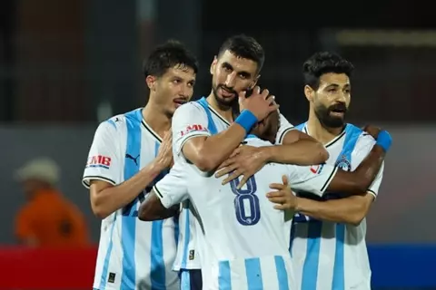 يورتشيتش يعلن قائمة بيراميدز لمواجهة زد في الدوري.. موقف رمضان صبحي