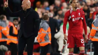 إيكيتيكي وأرني سلوت