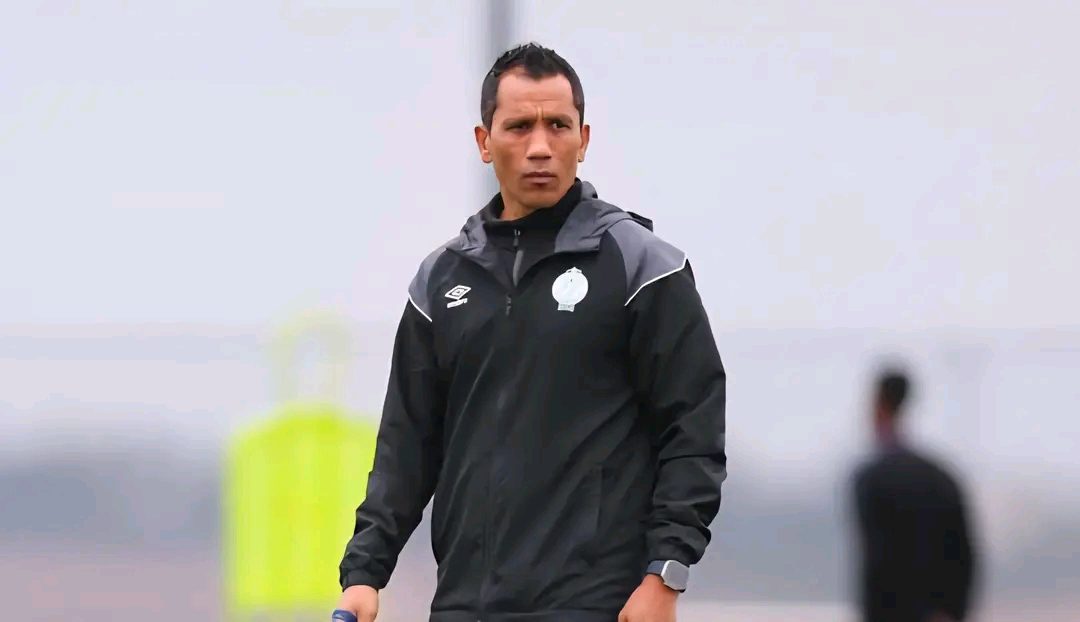 ديفيد فادلو يفرض شروط جديدة على لاعبي الرجاء الرياضي