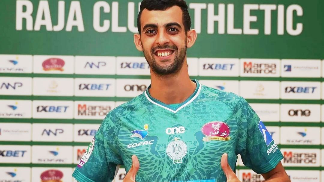 يوسف بلعمري يغيب عن الرجاء الرياضي بسبب لسعد الشابي
