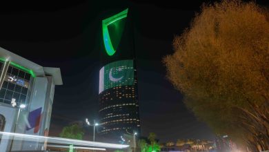 أبراج مدن المملكة تتوشح بعلمي السعودية وباكستان احتفاءً بـ"اتفاقية الدفاع المشترك"