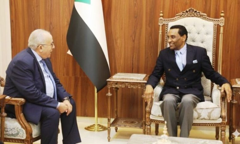 مبعوث دولي يجري محادثات في بورتسودان حول عملية السلام