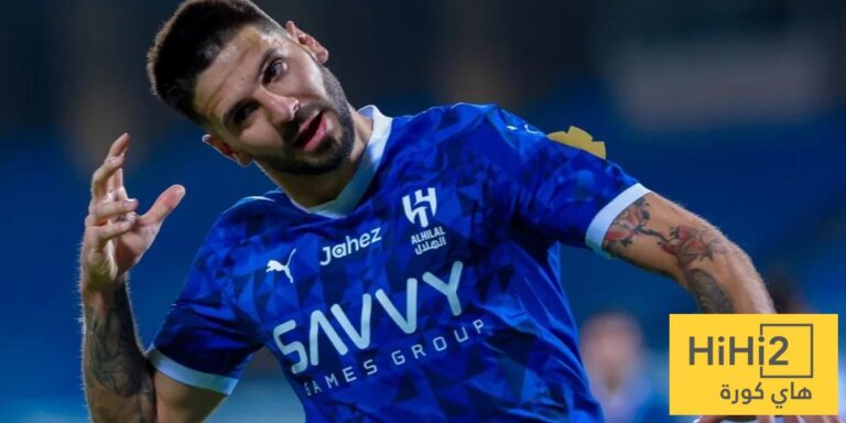 نواف بن سعد يودع ميتروفيتش بعد انتقاله للريان القطري