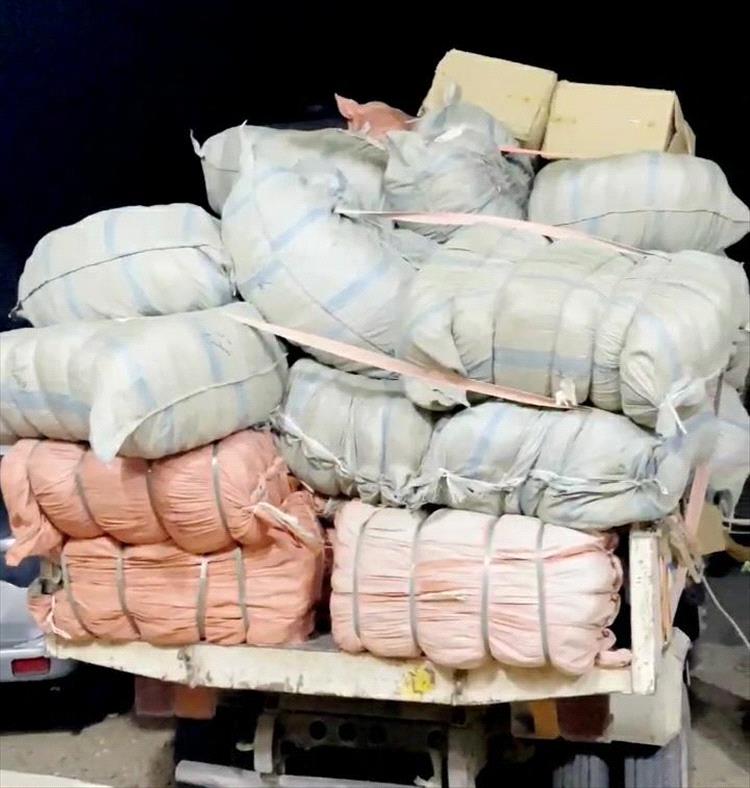 2000 حقيبة مدرسية ومواد قرطاسية تصل سقطرى من حاكم عجمان والخيّرين من دولة الإمارات