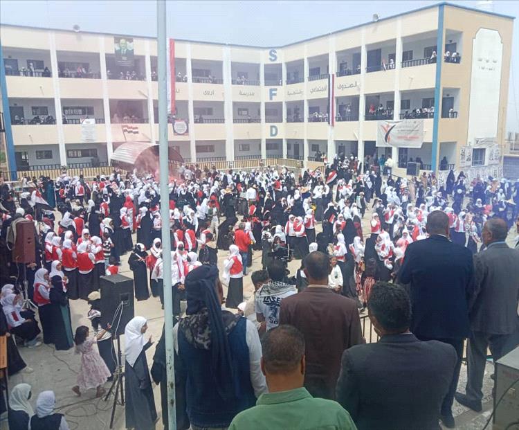 اختتام مهرجان الأغنية الوطنية “تعز تغني”
