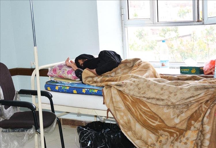 الحديدة.. تسجيل 5 وفيات في مخيمات النازحين جراء الإسهالات المائية