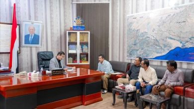 المحافظ بن الوزير يوجه باستكمال الدراسات الفنية وإطلاق مشاريع خدمية بمديرية رضوم