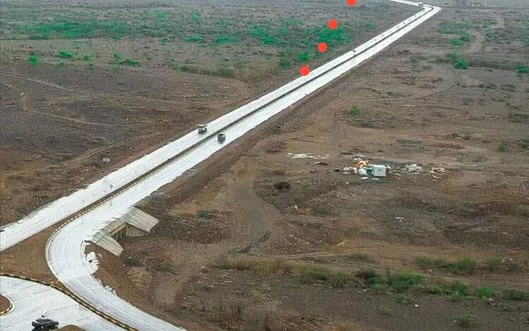 طريق الإنجازات.. مرور طارق صالح يفتح آفاق التنمية في مناطق سيطرته