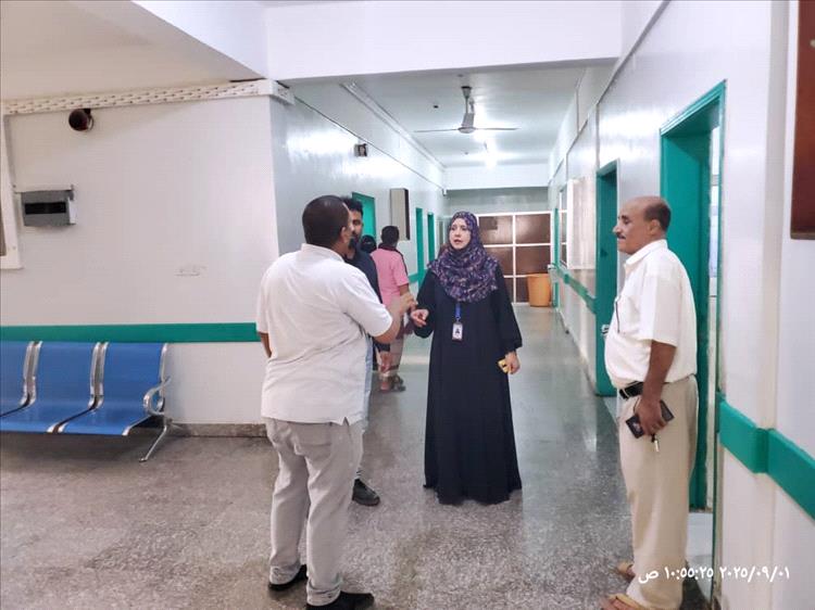 فريق من قطاع السكان بوزارة الصحة يبدأ استلام مخازن الصحة الانجابية بالمحافظات بعد إعادة تأهيلها عبر قطاع السكان