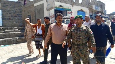 مدير عام الصناعة والتجارة بمحافظة أبين ينفذ نزولًا ميدانياً لتفقد وضبط الأسعار في يافع رصد