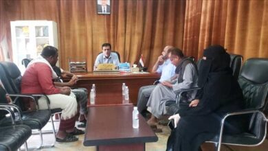 مدير عام القطن يلتقي ممثلي لجنتي أنا المعلم والمتعاقدين بالمديرية