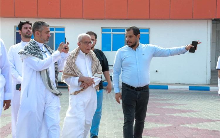 مدير مصنع الوطنية يبحث مع الحاج عبدالواسع هائل سعيد أوجه التعاون والشراكة الاستراتيجية