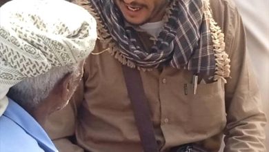 مكتب الصناعة والتجارة رصد يهيب بتجار الجملة والقطاعي اشهار التسعيرة الجديدة على متاجرهم بيافع