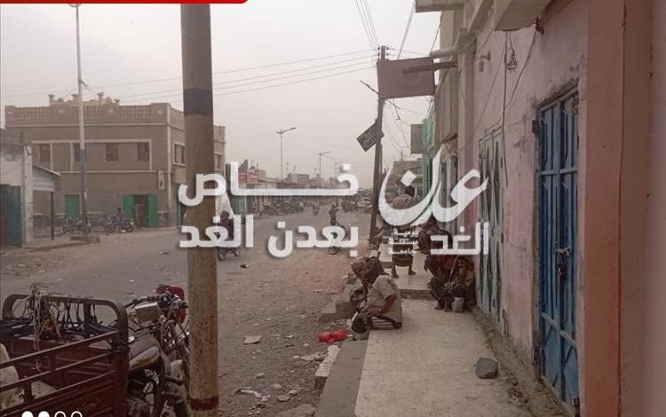 موجة غبار تجتاح مديرية أحور