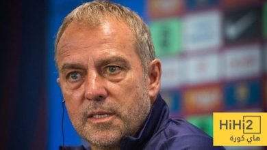 هانز فليك يراقب عن قرب.. مستقبل الظهير الأيمن لبرشلونة في أمان!