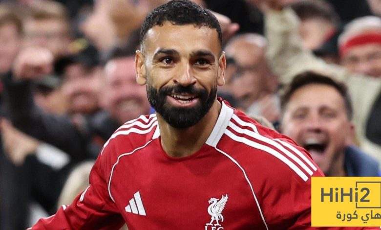 نجوم البريميرليج وتألقهم في تقييمات الموسم والجائزة الذهبية