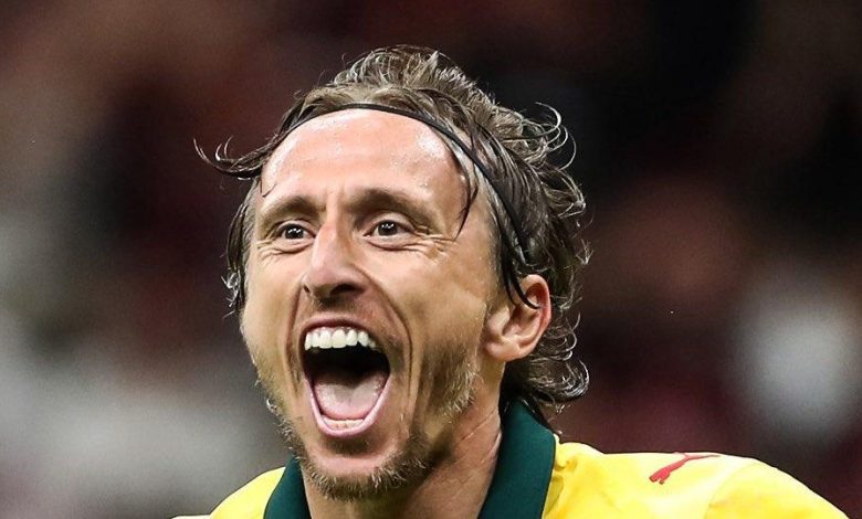 فيديو: مودريتش يسجل أول أهدافه مع ميلان