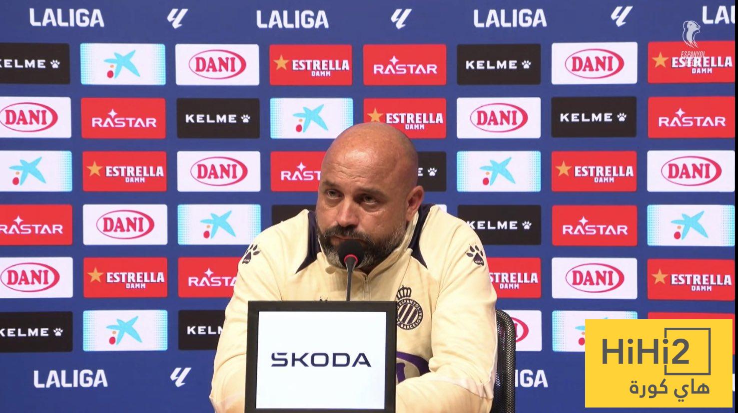 قبل مواجهة ريال مدريد.. مدرب إسبانيول يدافع عن التحكيم الإسباني!