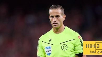 لجنة التحكيم تشيد بحكم ديربي مدريد رغم اعتراضات الريال!