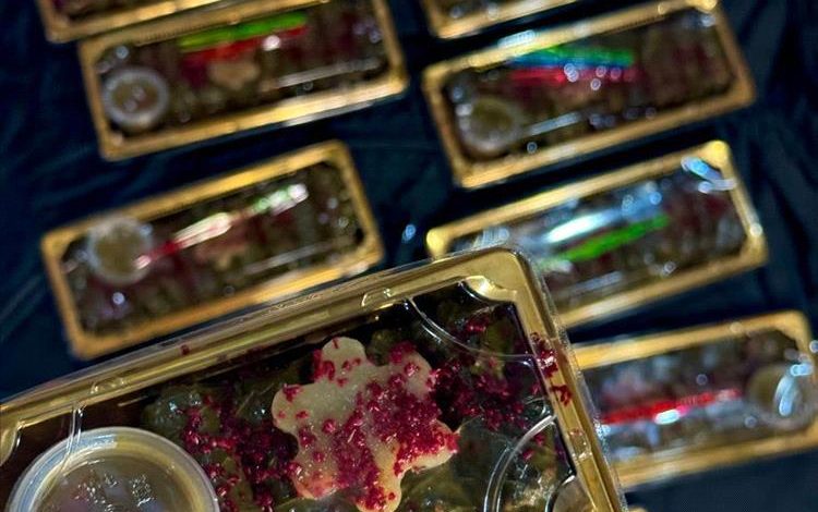 "ولاء وليد" تنجح في إطلاق مشروع منزلي لبيع ورق العنب بمحافظة عدن