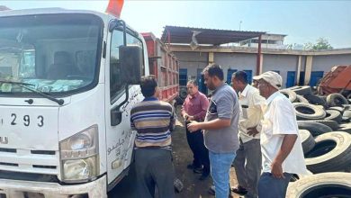 القائم بأعمال مدير نظافة عدن "غانم" يتفقد العمل في الورشة المركزية لإصلاح آليات الصندوق