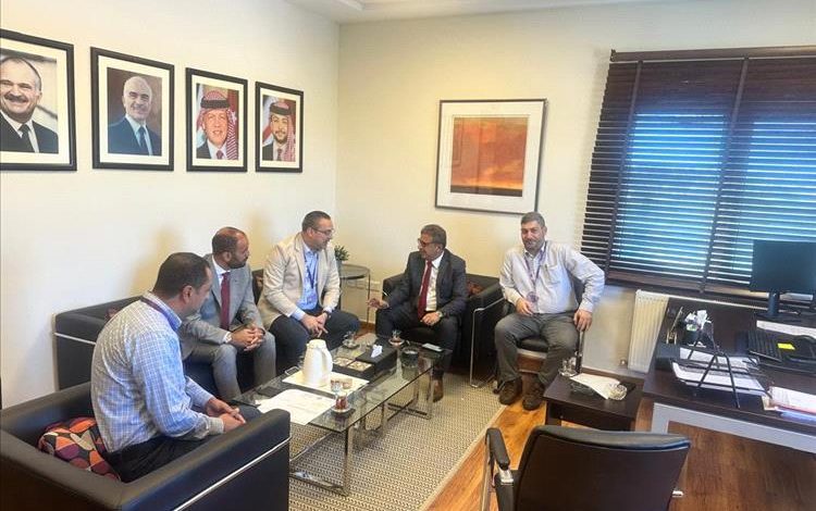 المدير العام التنفيذي لهيئة المواصفات  يزور مختبرات الجمعية العلمية الملكية بالأردن لبحث سبل التعاون الفني