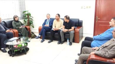 رئيس مصلحة الجمارك يبحث مع منظمة مكافحة الجوع تعزيز التعاون لتسهيل دخول المساعدات الإنسانية