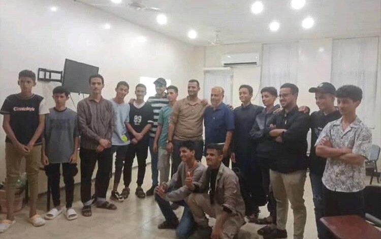 طلاب من ثانوية جرادة يشاركون في ورشة تدريبية لمعهد أميدست حول التعليم الإلكتروني ومحو الأمية الرقمية