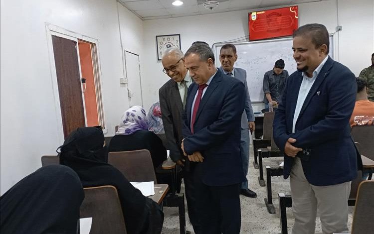 في أجواء تنافسية مميزة،، انطلاق امتحانات المفاضلة بكلية اللغات جامعة عدن