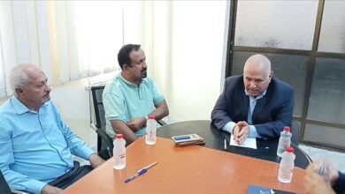 مدير عام الصحة بعدن يناقش مع وكيل المحافظة لشؤون الشهداء والجرحى سبل تعزيز التعاون المشترك